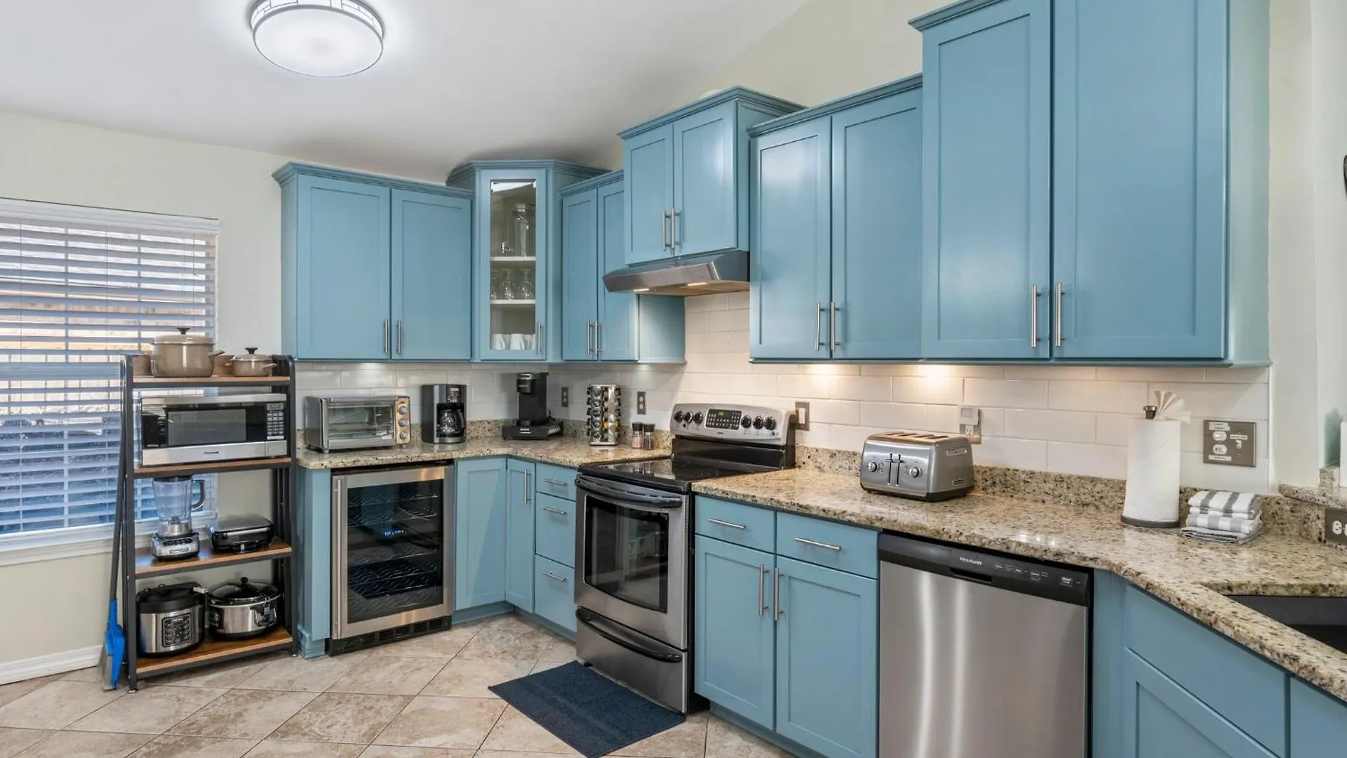 Beautiful Pet Friendly Home! Tropical Pool, Optional Golf Cart & Pool Heat, Minutes To Beach Destin 0*,  Verenigde Staten