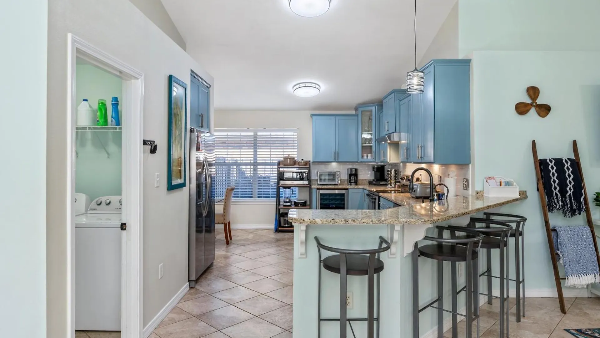 Beautiful Pet Friendly Home! Tropical Pool, Optional Golf Cart & Pool Heat, Minutes To Beach Destin Vakantiehuis