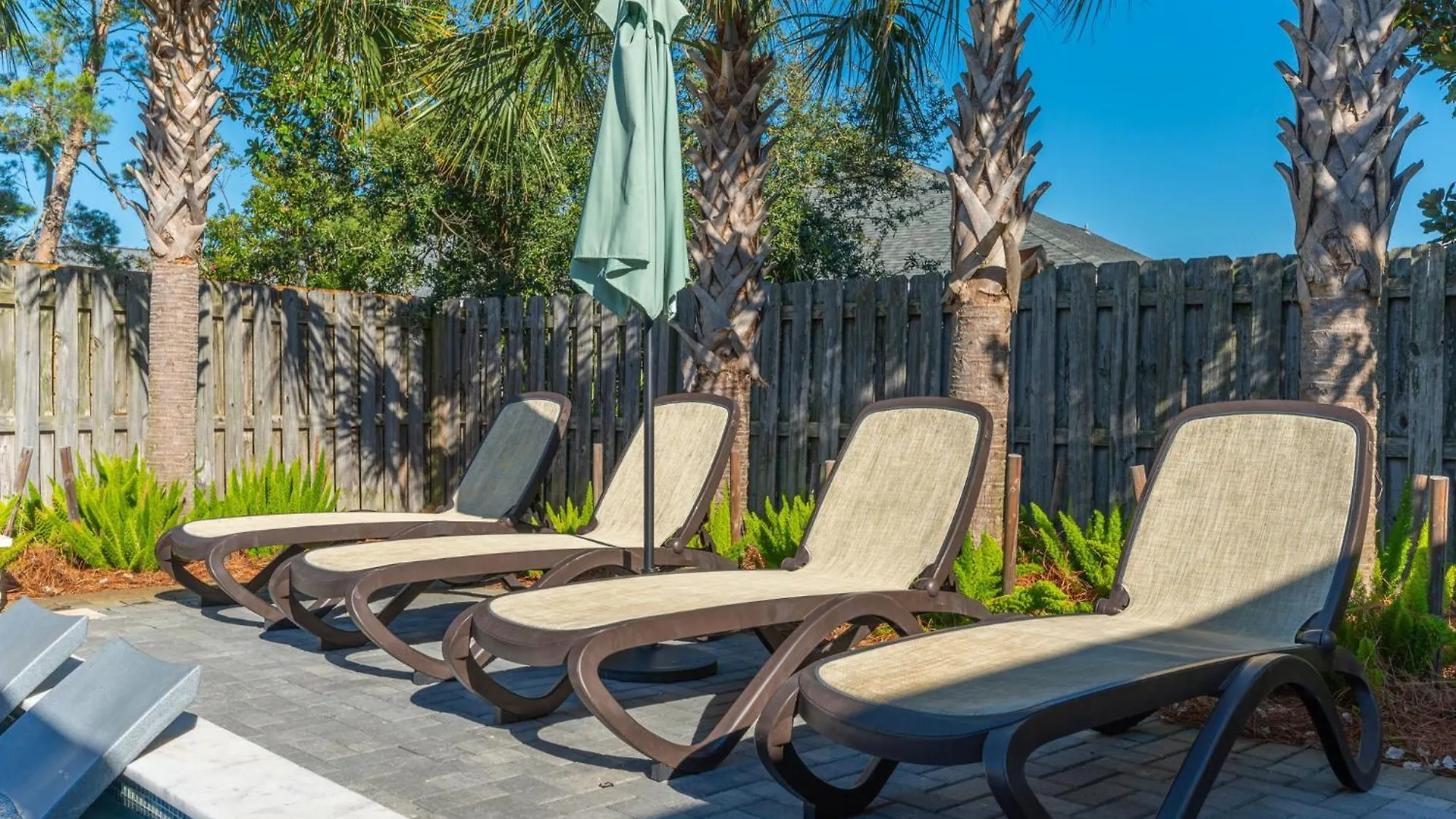 Vakantiehuis Beautiful Pet Friendly Home! Tropical Pool, Optional Golf Cart & Pool Heat, Minutes To Beach Destin Verenigde Staten