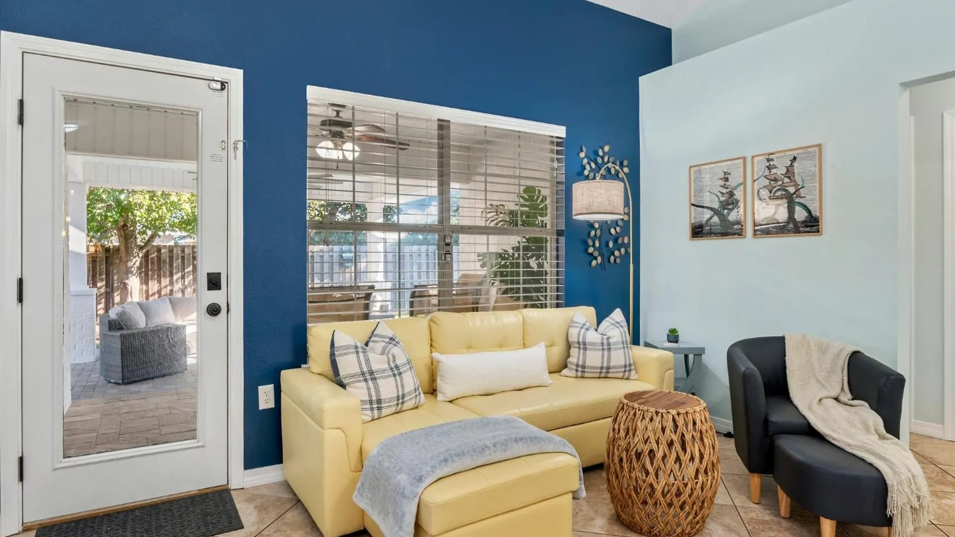 Beautiful Pet Friendly Home! Tropical Pool, Optional Golf Cart & Pool Heat, Minutes To Beach Destin 0*,  Verenigde Staten