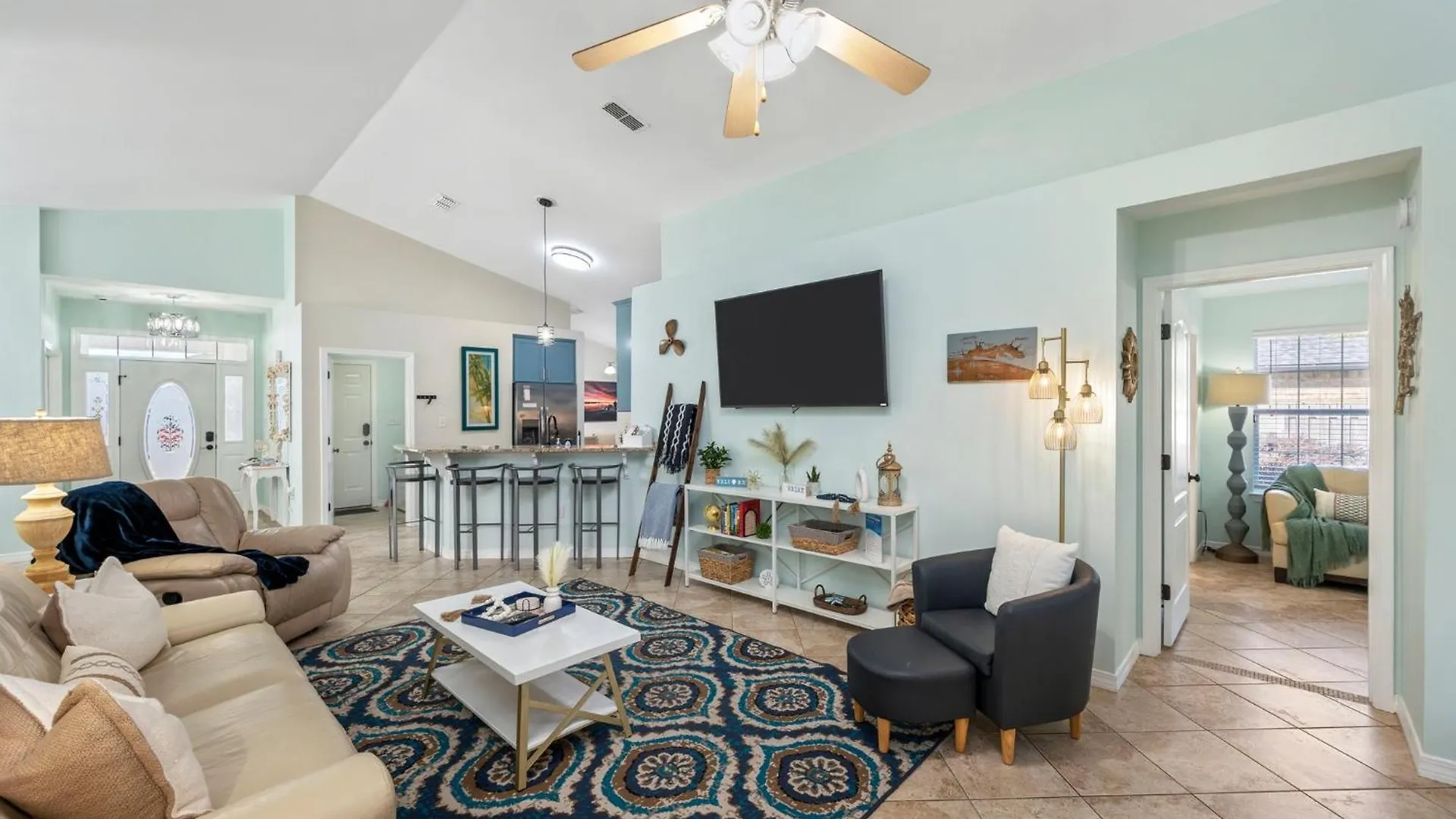 Beautiful Pet Friendly Home! Tropical Pool, Optional Golf Cart & Pool Heat, Minutes To Beach Destin Verenigde Staten