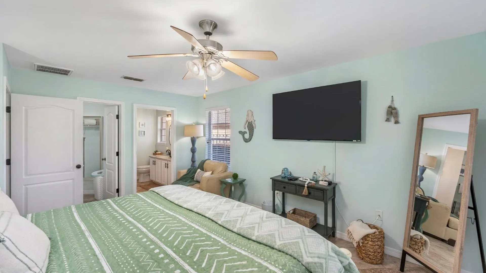Vakantiehuis Beautiful Pet Friendly Home! Tropical Pool, Optional Golf Cart & Pool Heat, Minutes To Beach Destin